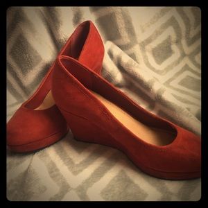 Atmosphere Rust Orange Wedges